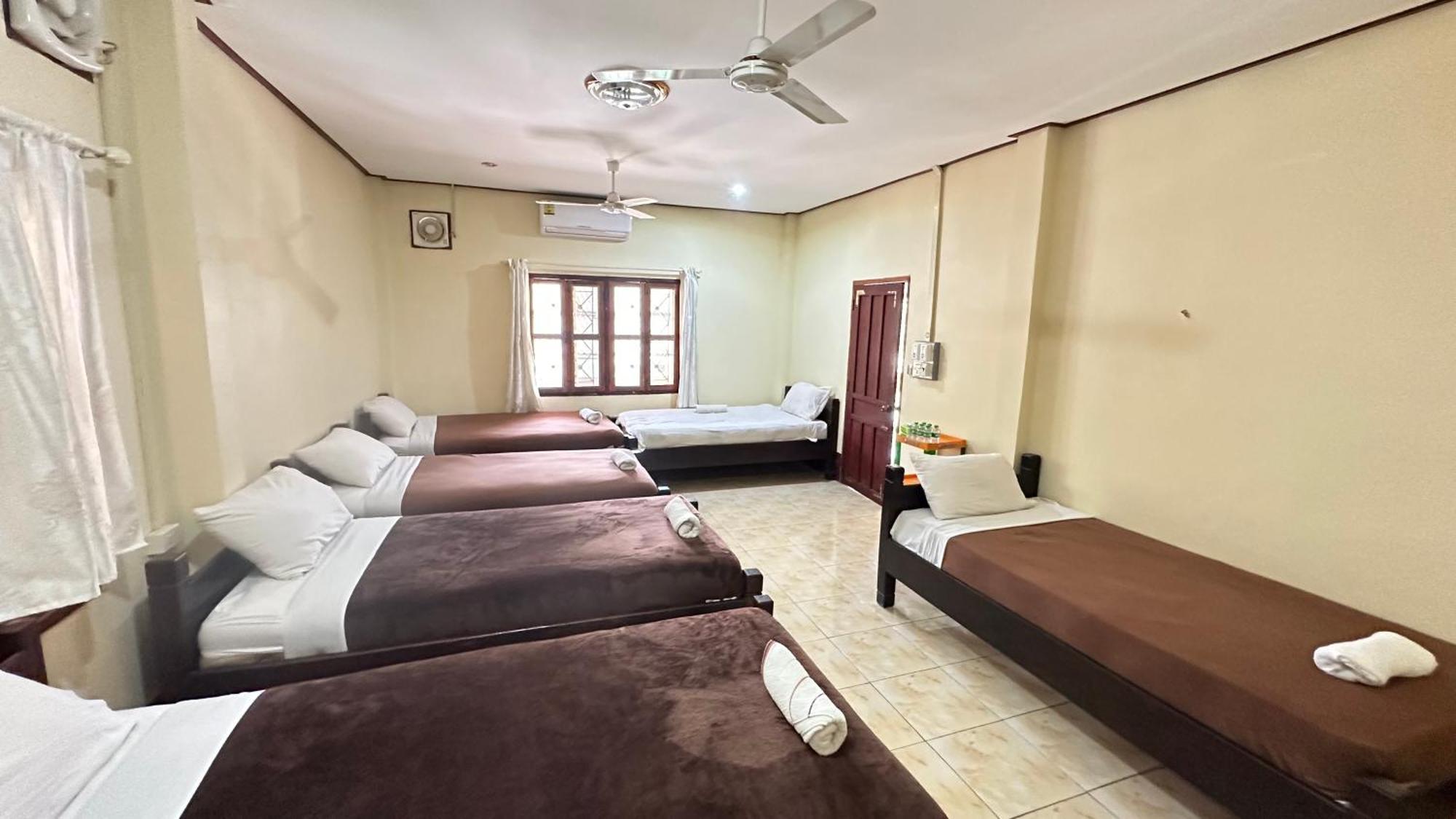 Pakbeng Guesthouse Bagian luar foto